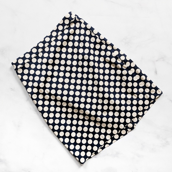 J. Crew Dresses & Skirts - 🔻$10🔻 J. Crew Printed Pencil Skirt in Sateen Dot